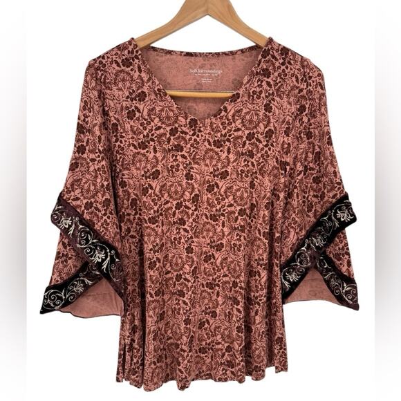 Soft Surroundings Mauve Floral Bell Sleeve Velvet Trim Pullover Top Size Small P - Picture 1 of 7